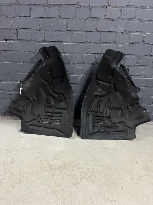 Підкрилок підкрилки Audi Q8 4M8 лівий правий Ауді Ку8 4М