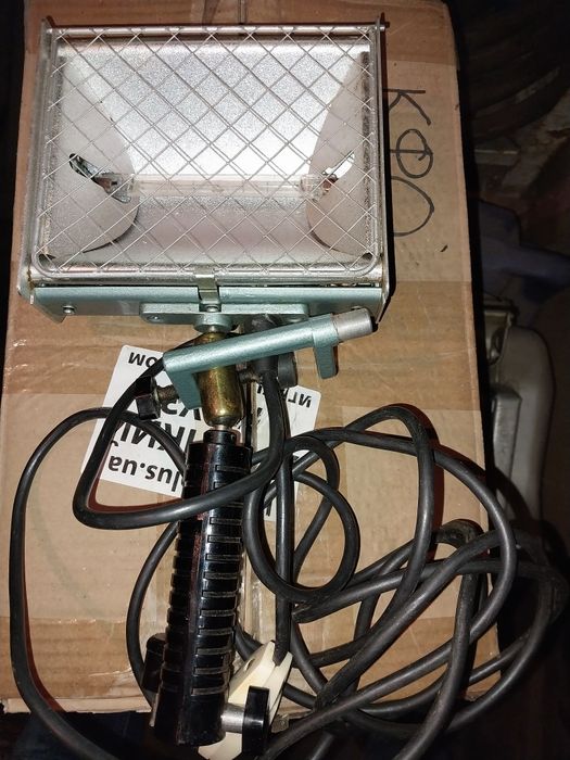 Кінофотоосвітлювач КФО-0,5 +струбцина