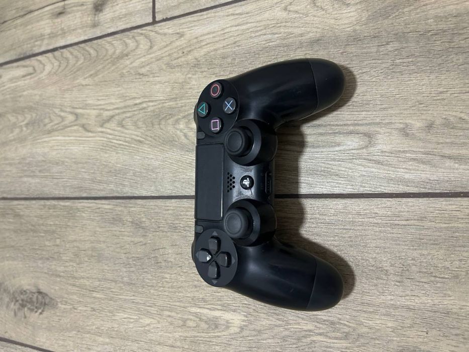 Джойстик до Playstation 4