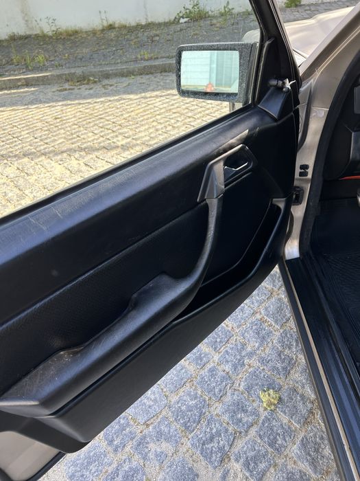 Mercedes E 200D de1989