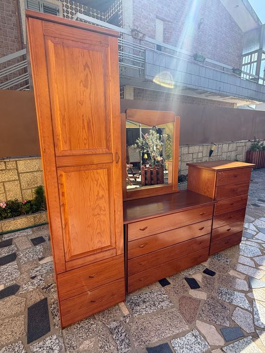 Conjunto de móveis de quarto