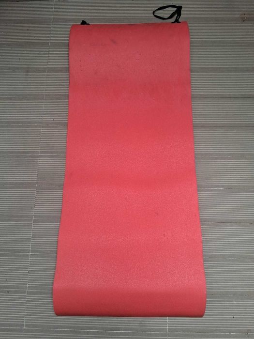 Vende-se Tapete/Colchão Vermelho