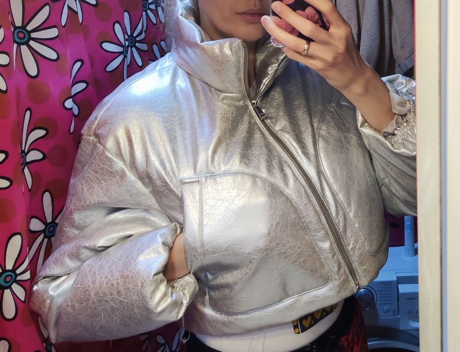 Срібляста куртка пуховик бомбер Pull&Bear, розмір L