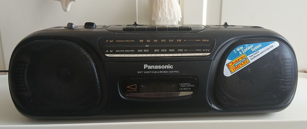 Vintage radiomagnetofon Panasonic model RX-FS430 z 1994 roku