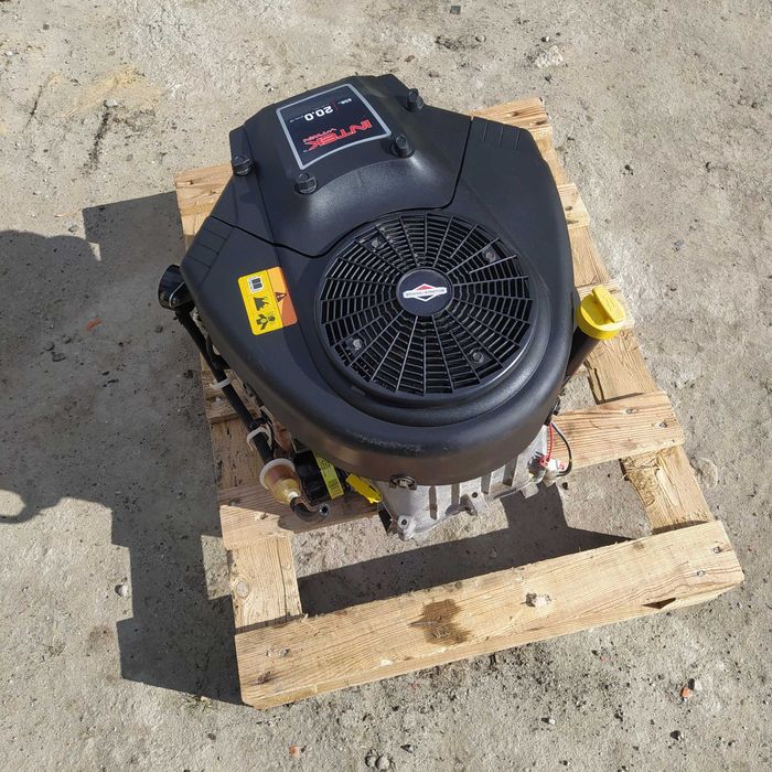 Silnik Spalinowy Briggs&Stratton 20KM Inek z pompą Idealny