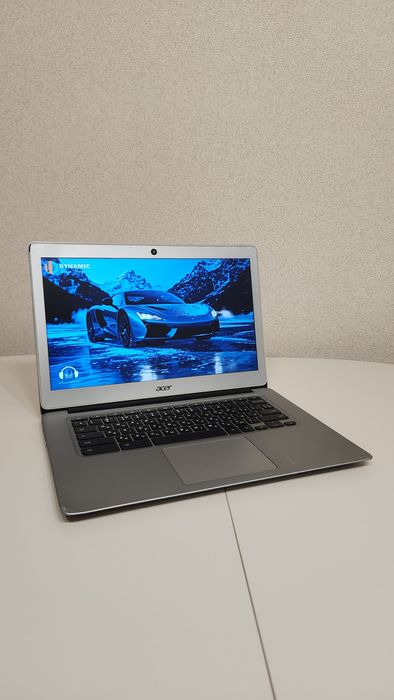 Стильний та компактний Acer 14" Full HD. 12 годин роботи батареї!