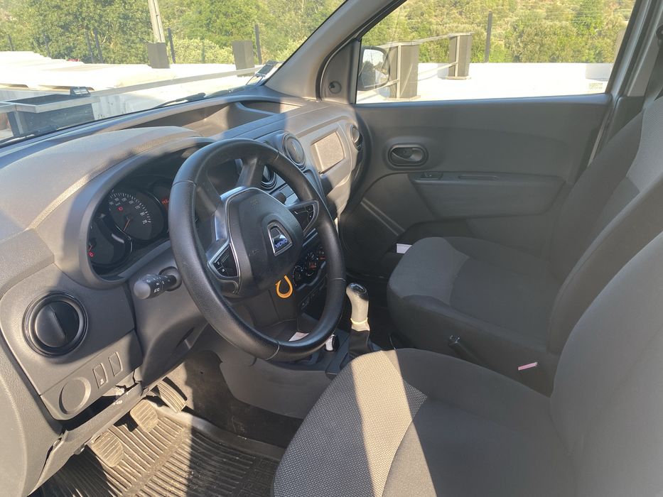 Dacia dokker isotermica