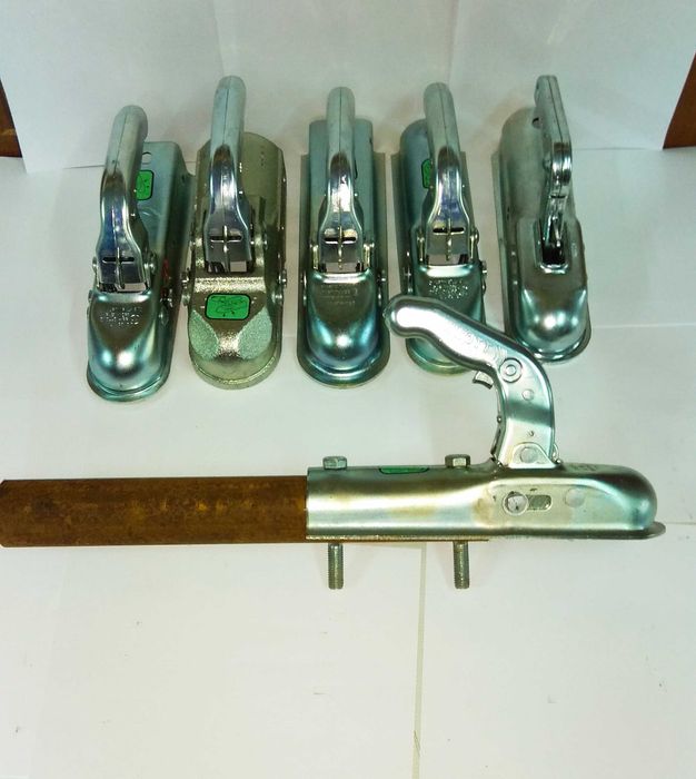 Комплектуючи до легкового причіпа