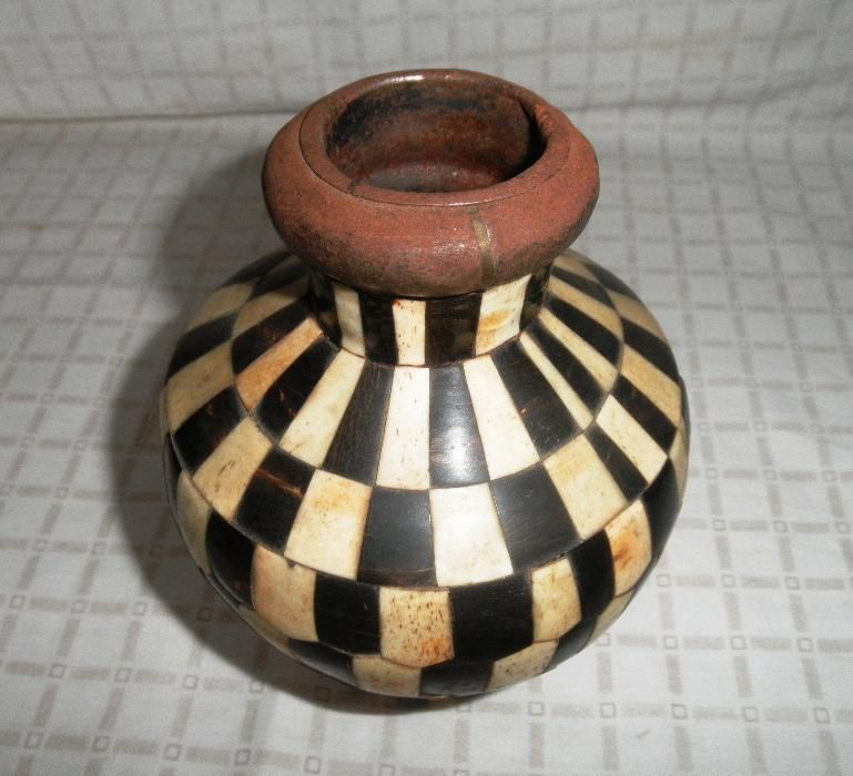 Vaso Antigo Metal Osso
