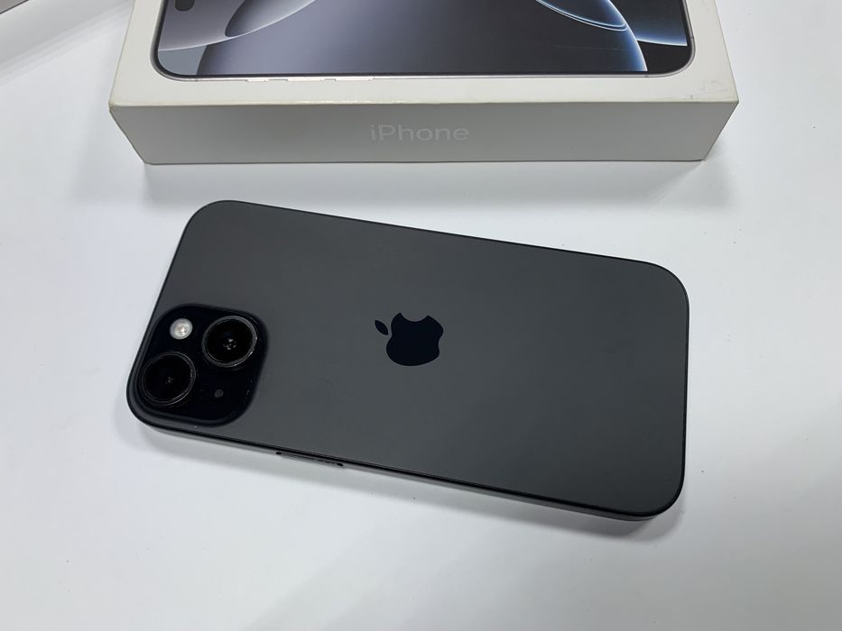 Айфон / iPhone 15 128GB (Black) iCloud