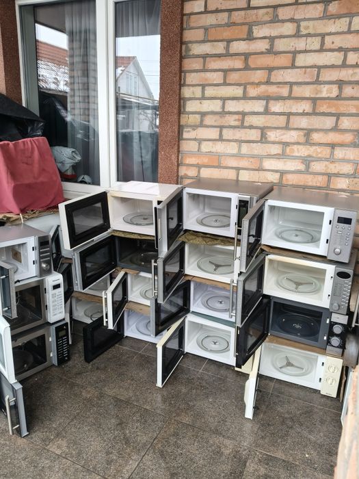 Мікроволновки різних моделей