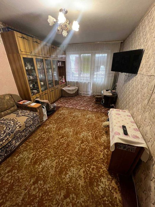 3-кімнатна квартира по вул. Крошенській