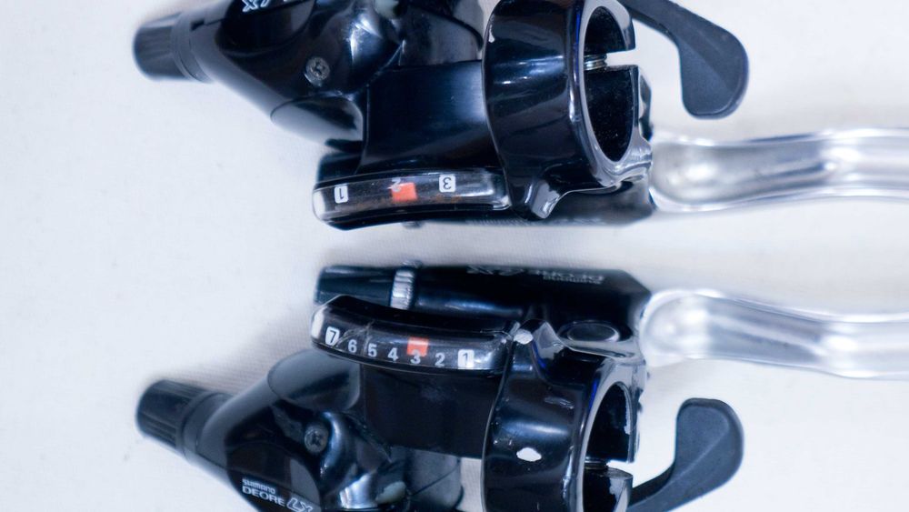 KOMPLET Klamkomanetki Shimano Deore LX ST-M563 3x7 retro MTB