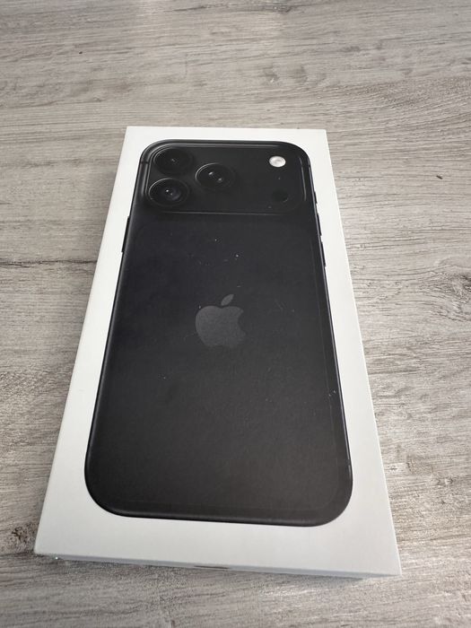 iPhone 18 pro 256 GB 23% , bez rat