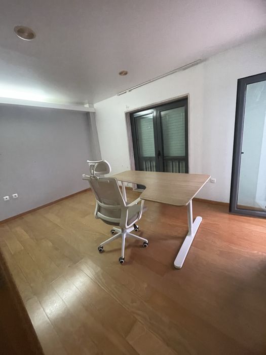 Secretaria IKEA Bekant