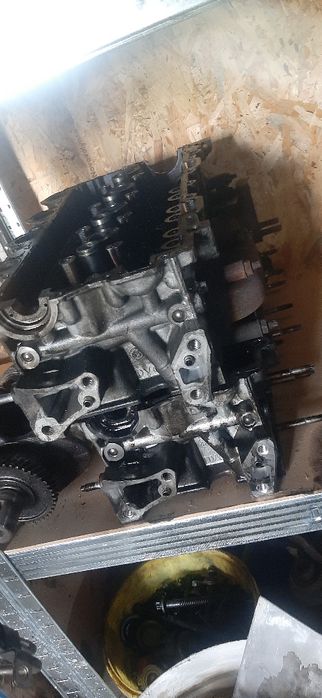 Glowica 1.6 hdi sprawna