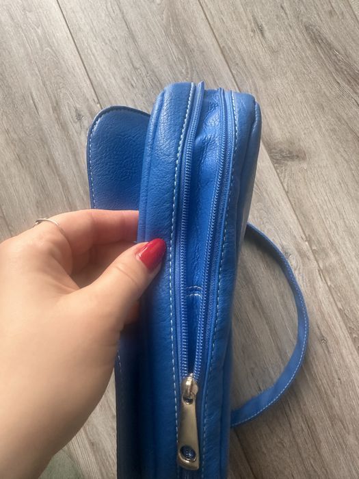 Яскрава містка сумка