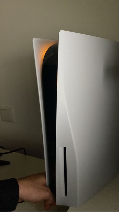 PS5 825GB (com disco) + Comando