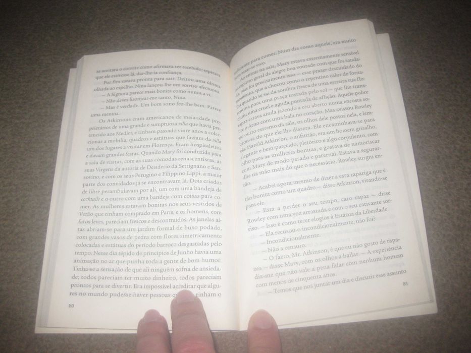 Livro "Paixão em Florença" de Somerset Maugham