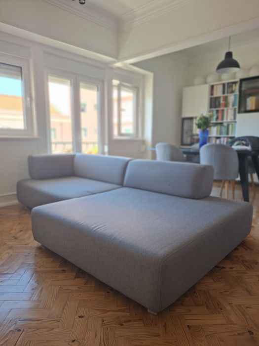 Sofá de 3 a 4 lugares chaise longue cinzento