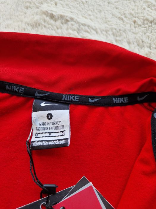 Bluza  Nike  rozm. M  *Nowa