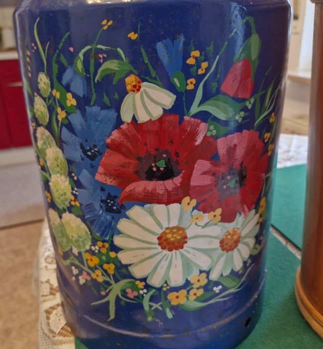 Ban̈ka na mleko  sprzedaje