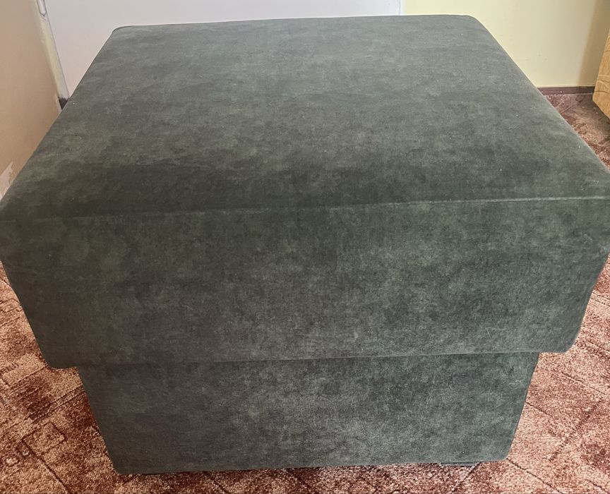 Dwie pufy 60x60 cm nieotwierane