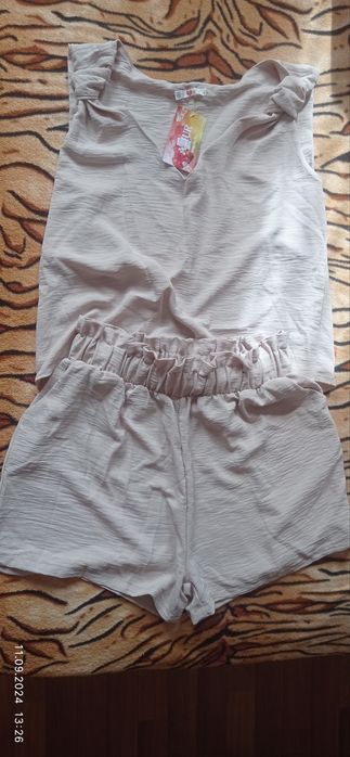 Продам літній костюм