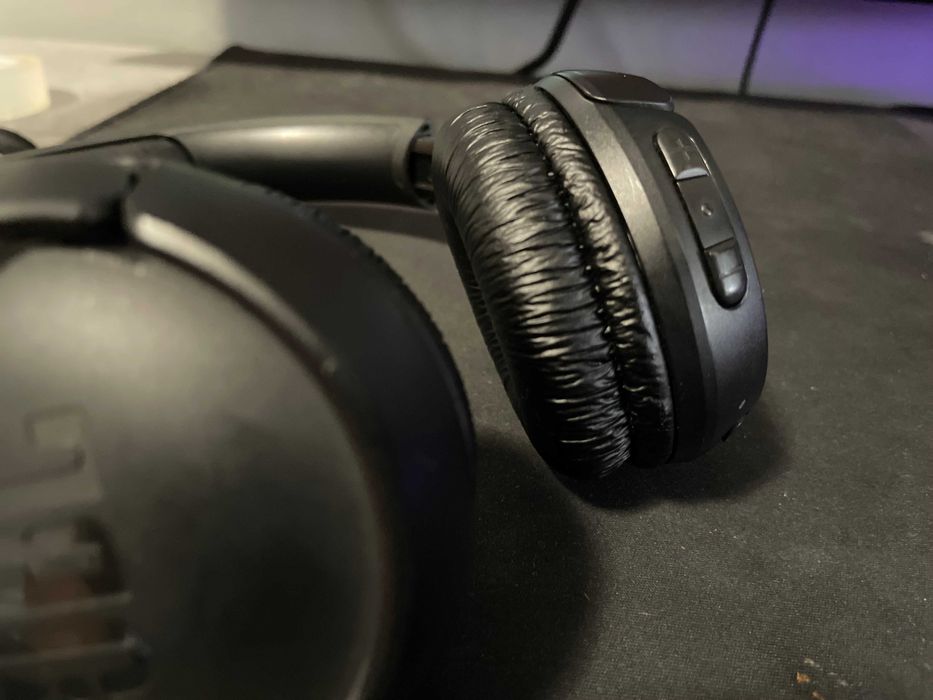 JBL Tune 520BT Bluetooth Headphones – Functional, Wireless, and Without Box64354169271937121