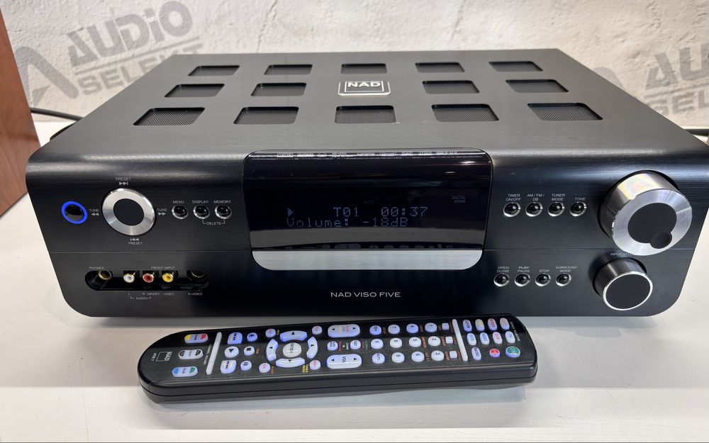NAD Viso Five amplituner