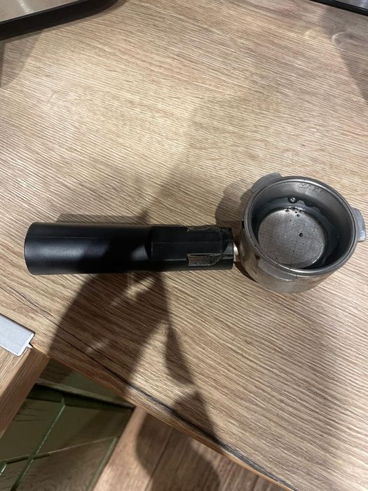 Продам ріжкову кавоварку Mystery у неробочому стані, на запчастини або під ремонт.