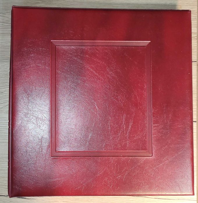 Klaser, album z futerałem na znaczki Polska 1918-65, białe karty.