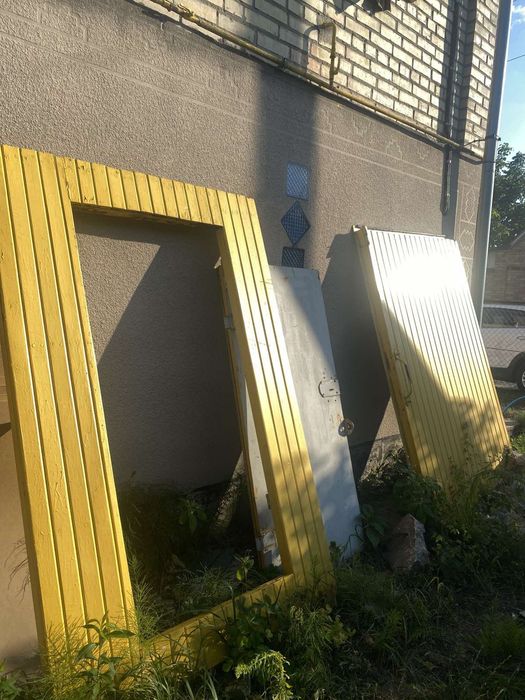 Гаражні ворота утеплені