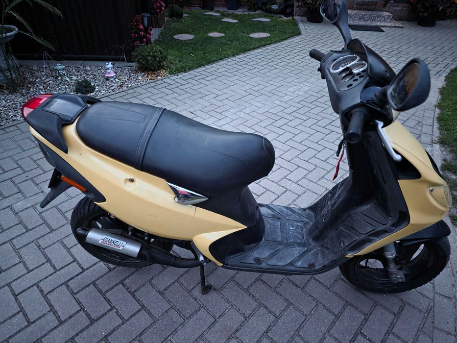 Skuter marki piaggio