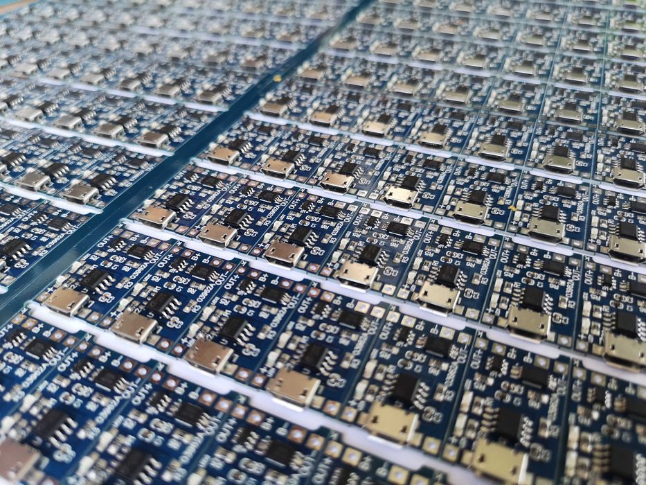 10шт/лот TP4056 Micro USB Плата зарядки с защитой для Li-ion АКБ