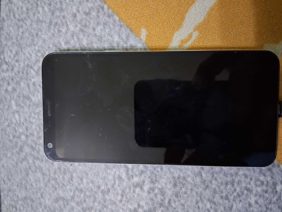 Lg Q6   smartfon