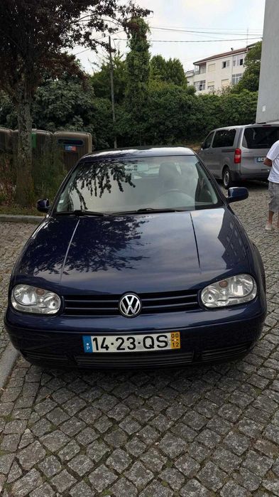 Carro golf azul ler anuncio e ver fotos
