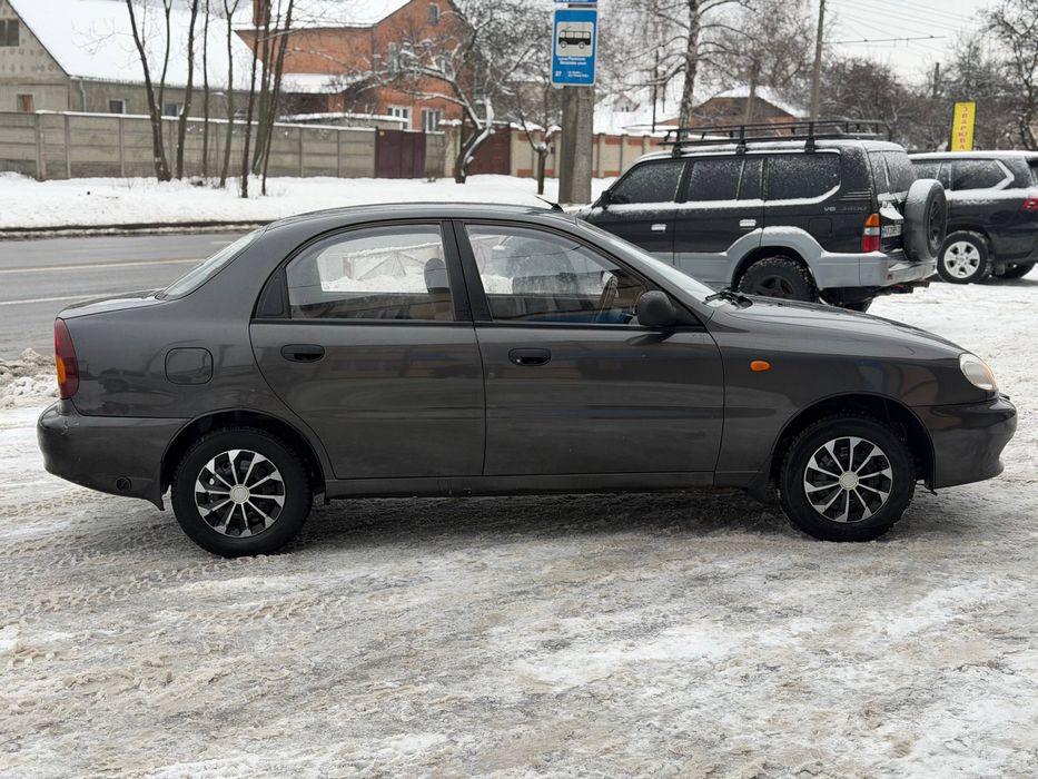 Део сенс 2012 газбензин 90т. Пробег