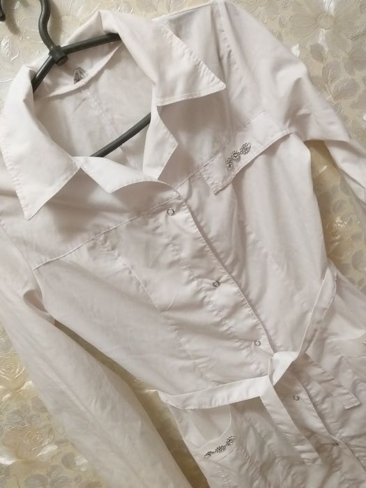 Білий халат медичний