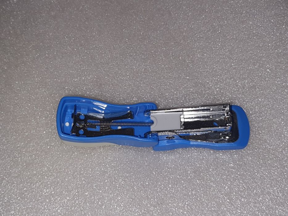 Степлер пластиковий Міні Buromax скоби №24; 26.