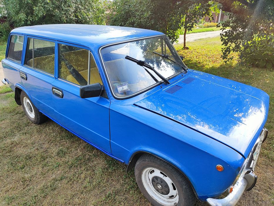 Автомобіль ВАЗ 2102