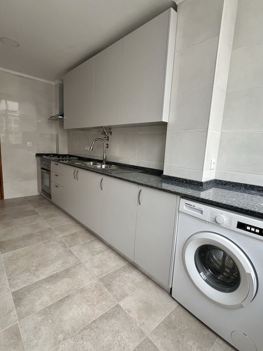 Quartos com Varanda e sem Varanda, 2 min a pé do comboio