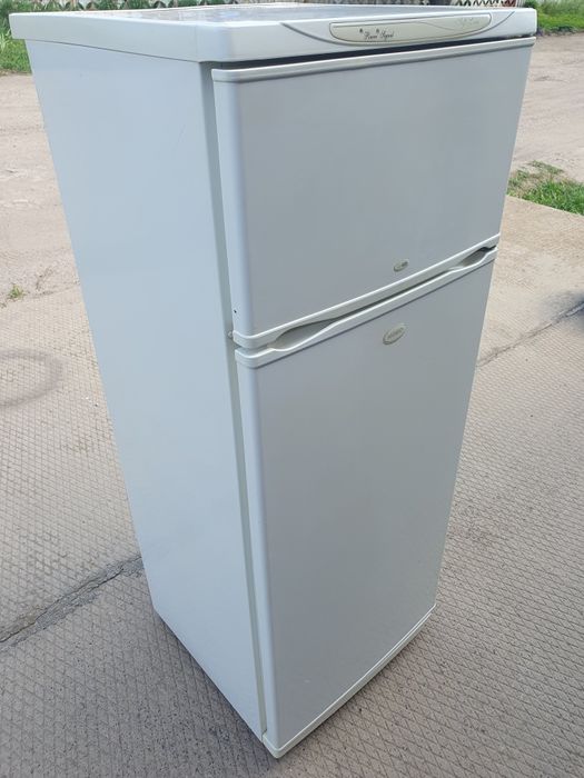 Холодильник вместительный