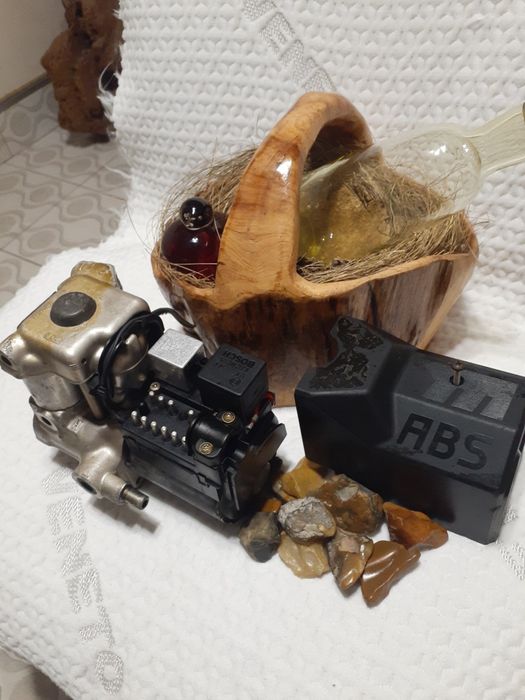 Продається блок ABS на Мерседес W124( ORIGINAL)