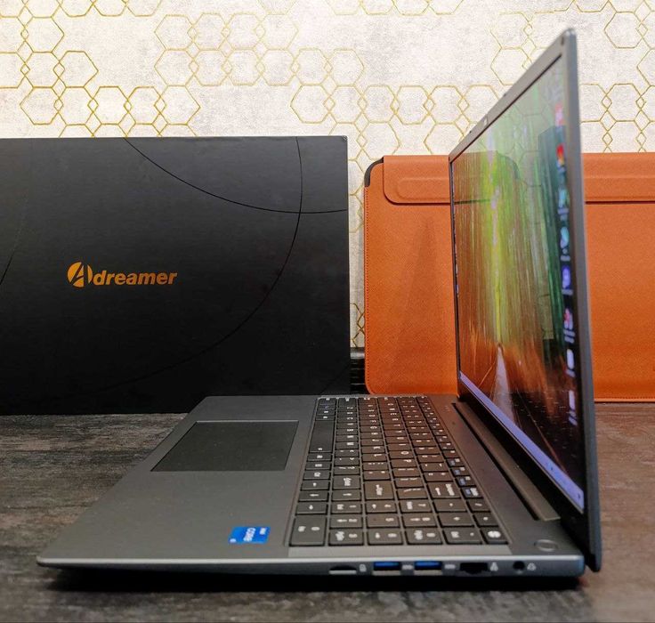Ноутбук i5-1240P 32 DDR4/256/2K/IPS/ Adreamer LeoBook 16S 12/16 Ядер