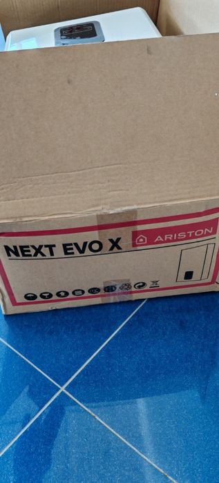 Esquentador solar Ariston novo