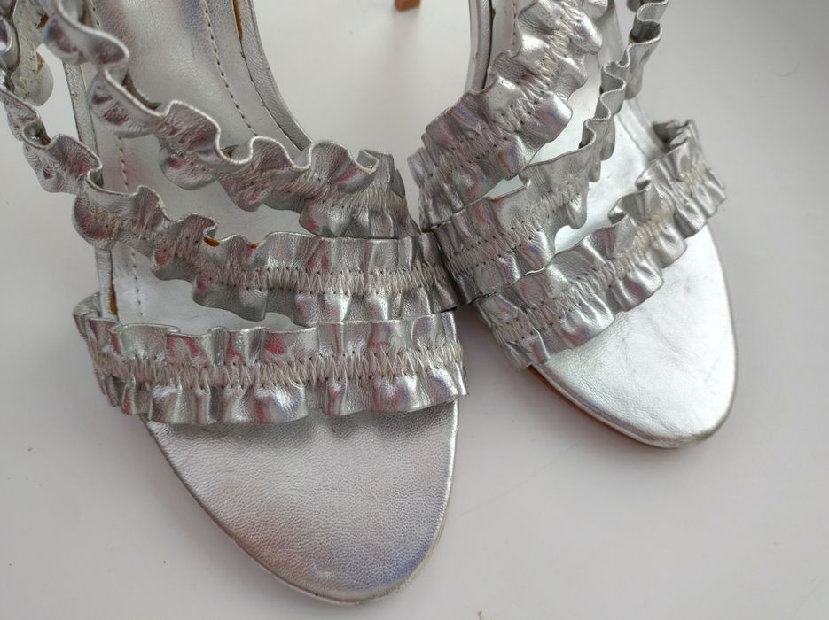 Босоніжки, босоножки