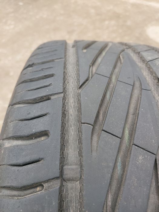 4 x uniroyal 235/45 17"