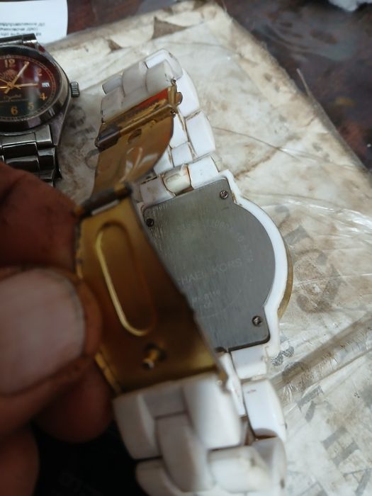 Часи касіо,ферарі михаїл корк