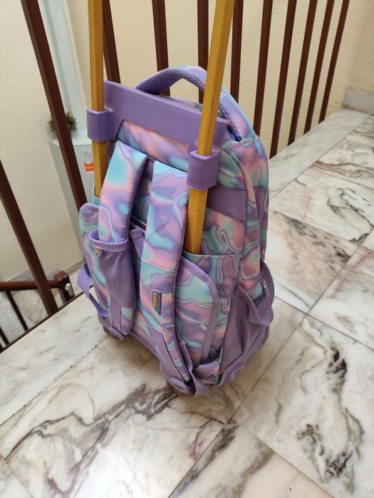Vendo mala escolar  TOTTO como nova (higienizada)
